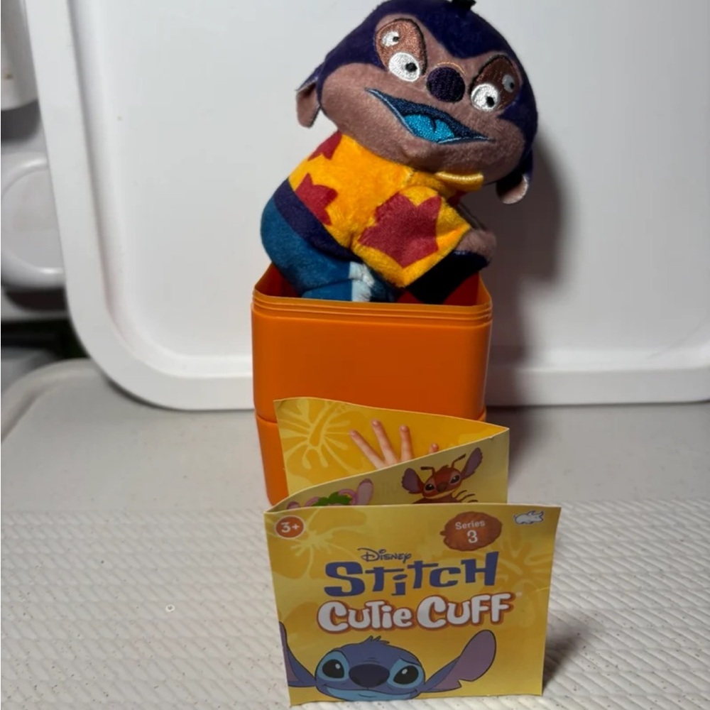 New! Cutie Cuff: Stitch Series 3 Jumba